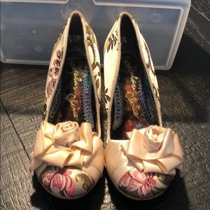 Irregular Choice Size 8 ivory heels
